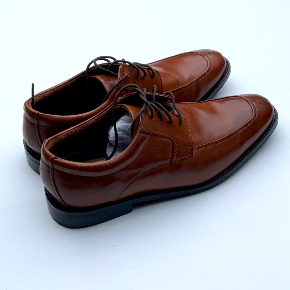 Rockport Brown Oxfords for Stylish Comfort size 9